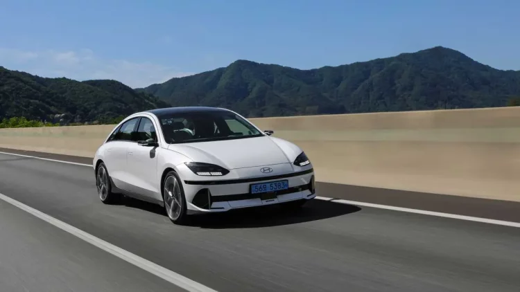 How Government Regulations in the Electric Vehicle Sector Influence Consumer Purchasing Decisions