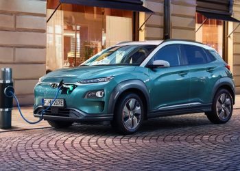 Are Electric Cars the Answer to Urban Smog? Uncovering Their Impact on City Air Quality!