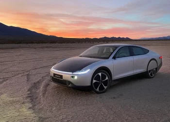 Are Solar-Powered EVs the Next Big Thing? Exploring the Integration of Solar Technology in Electric Vehicles!