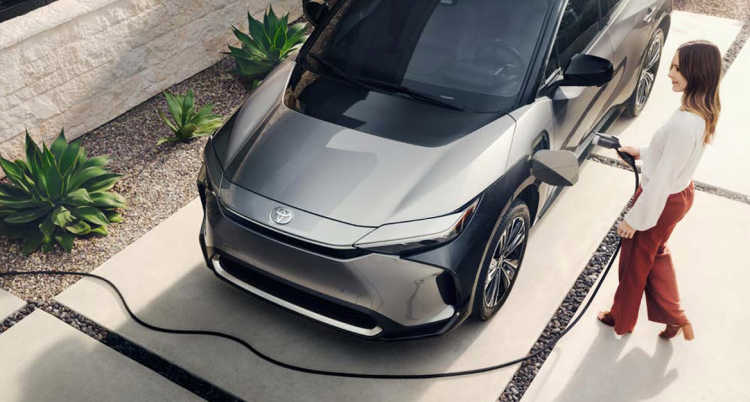 Are Traditional Auto Manufacturers Ready to Go Electric? Evaluating Their Readiness for the EV Revolution!