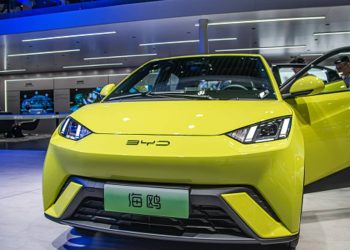 How Are Countries Racing to Lead the EV Revolution? The Global Policy Battle!