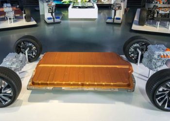 How Will Breakthroughs in Battery Technology Shape the Future of the Electric Vehicle Industry?