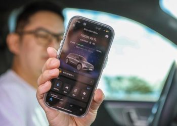 Is the Improvement of Urban Air Quality Directly Linked to the Promotion of Electric Vehicles?