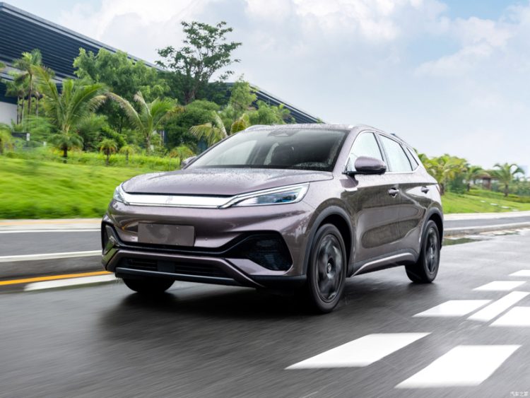 How Will Autonomous Driving Technology Reshape the Future of the Automotive Industry?