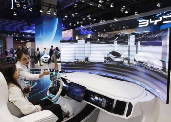 How Can Smart Connectivity Features Enhance the User Experience of Electric Vehicles?