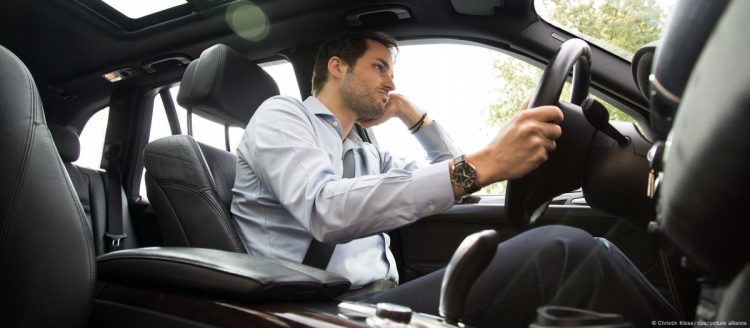 Is the Improvement of Urban Air Quality Directly Linked to the Promotion of Electric Vehicles?