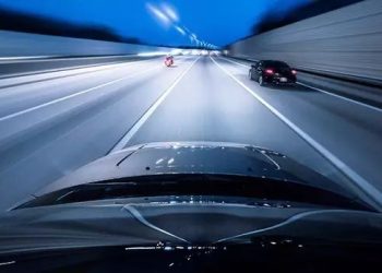 Will the Proliferation of Electric Vehicles Intensify Competitive Pressure Among Traditional Automakers?