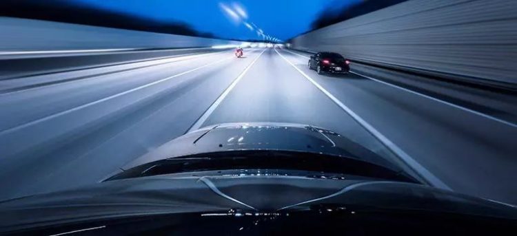 Will the Proliferation of Electric Vehicles Intensify Competitive Pressure Among Traditional Automakers?