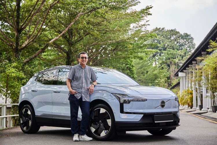 How Do Electric Vehicles Reduce Carbon Emissions on a Global Scale?