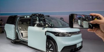 Can Policies to Ban Combustion Engines Accelerate the Electric Vehicle Transition?