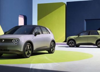 How Are Smart Features Enhancing the Electric Vehicle Driving Experience?