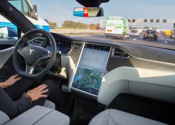 Will the Combination of Autonomous Driving and Electric Vehicles Become the Mainstream Choice for Future Mobility?