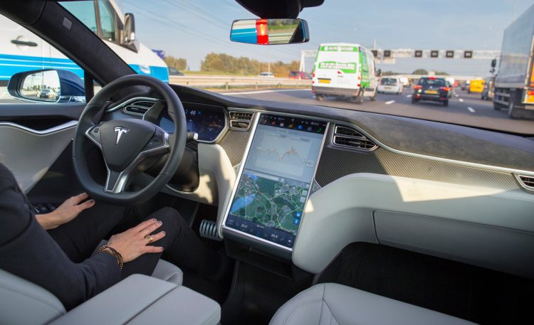 Will the Combination of Autonomous Driving and Electric Vehicles Become the Mainstream Choice for Future Mobility?