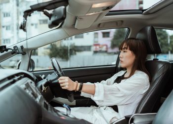 How Will the Advancements in New Energy Technologies Drive the Transformation of Traditional Automakers? Who Will Lead the Industry in the Future?