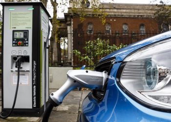 Can Next-Generation Batteries Solve Electric Vehicle Range Anxiety? Will Battery Life and Charging Speed Improve Simultaneously?