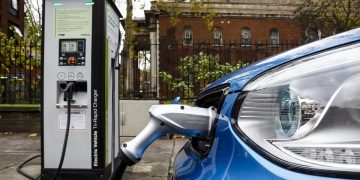 Can Next-Generation Batteries Solve Electric Vehicle Range Anxiety? Will Battery Life and Charging Speed Improve Simultaneously?