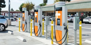 Can Innovative Solutions Overcome the Charging Infrastructure Deficit? What Will the Future of Electric Vehicle Charging Experience Look Like?